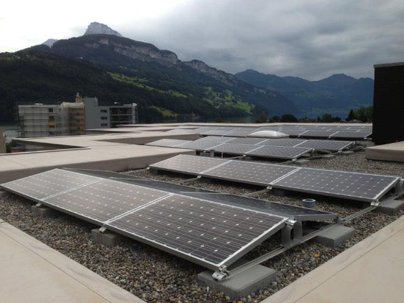 Solaranlage - Roland Arioli Spenglerei und Sanitär - Brunnen, Gersau, Schwyz, Muotathal